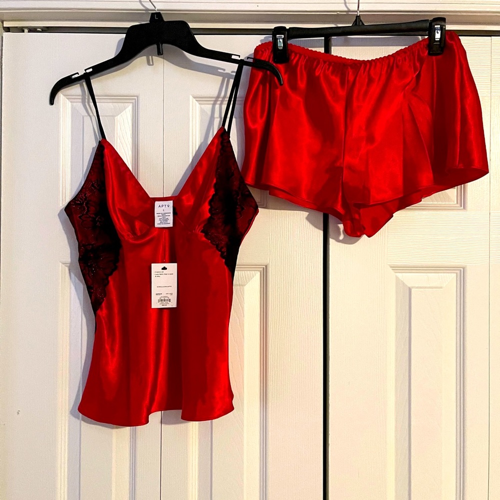 Two piece lingerie short set